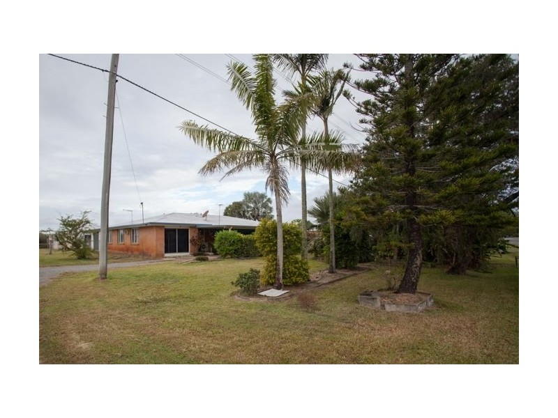 93224 Bruce Highway, Chelona QLD 4740