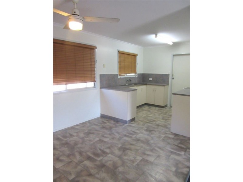 4 Nicole Court, Andergrove QLD 4740
