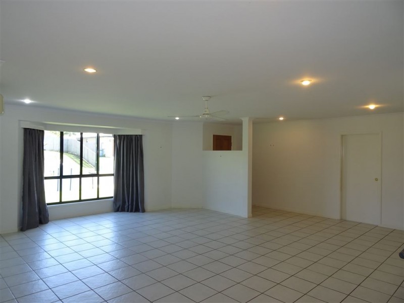 14 Spinks Court, Eimeo QLD 4740