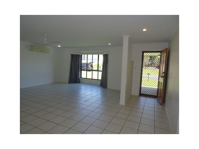 14 Spinks Court, Eimeo QLD 4740