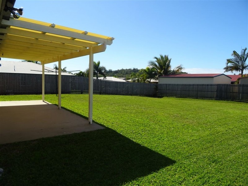 14 Spinks Court, Eimeo QLD 4740