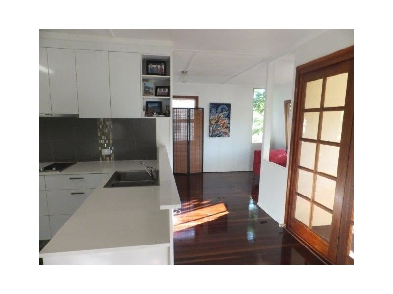 6 Eagle Street, Slade Point QLD 4740