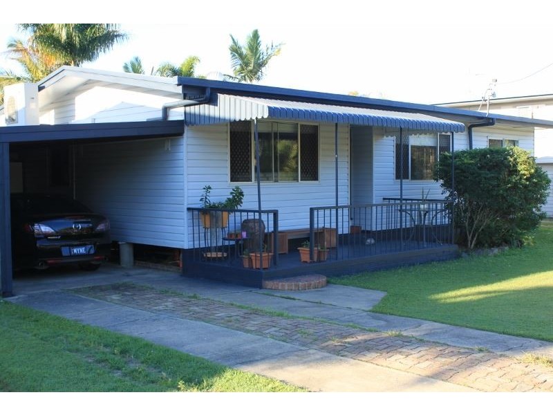 36 Petrie Street, East Mackay QLD 4740