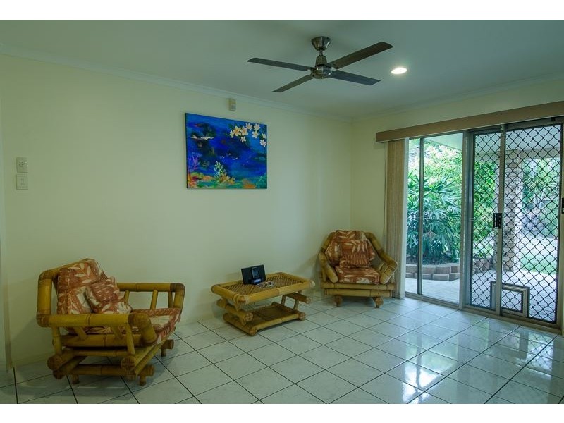 15 Lochmaben Court, Beaconsfield QLD 4740