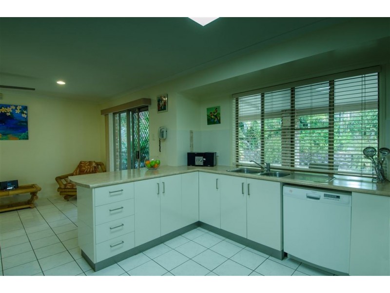 15 Lochmaben Court, Beaconsfield QLD 4740