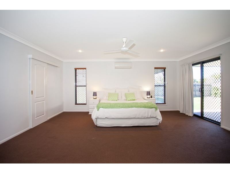 16 Royal Boulevard, Glenella QLD 4740