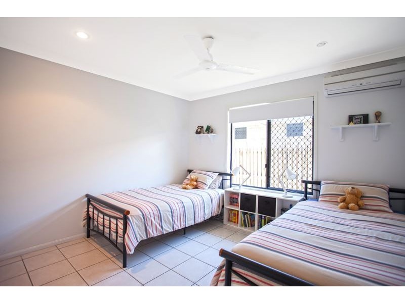 16 Royal Boulevard, Glenella QLD 4740