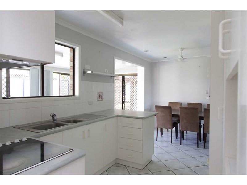 59 Celeber Drive, Beaconsfield QLD 4740