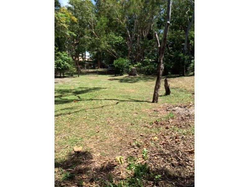 1 Kingfisher Street, Slade Point QLD 4740