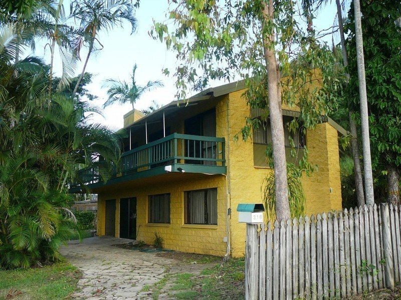 318 Shoal Point Road, Shoal Point QLD 4750