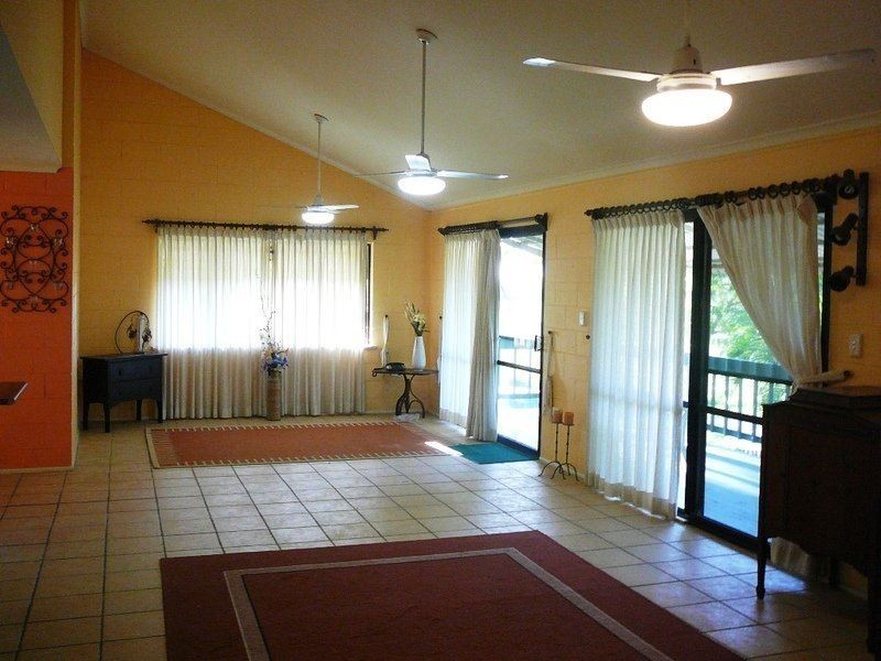 318 Shoal Point Road, Shoal Point QLD 4750