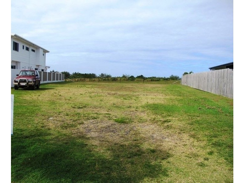 22 Reef Parade, East Mackay QLD 4740