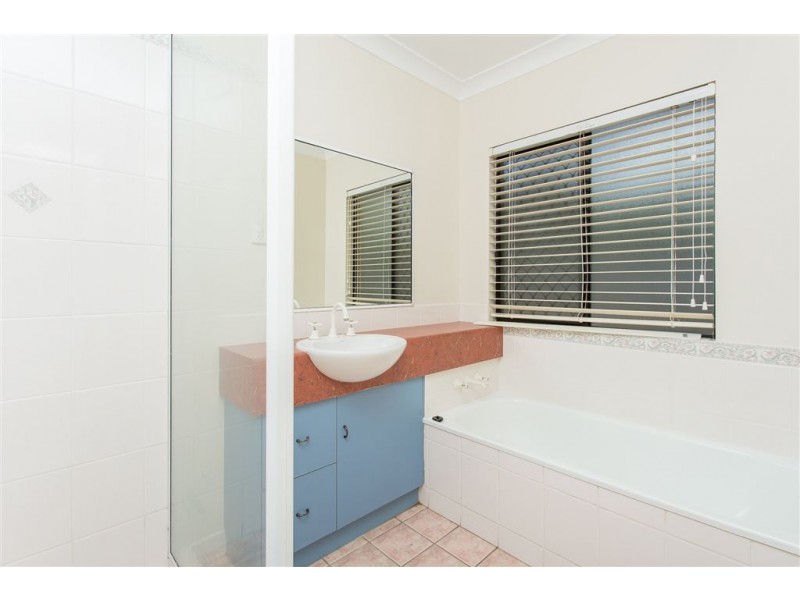 42 Shiral Drive, Beaconsfield QLD 4740