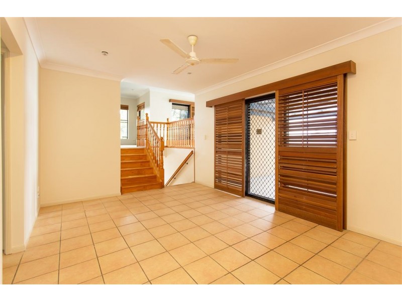42 Shiral Drive, Beaconsfield QLD 4740