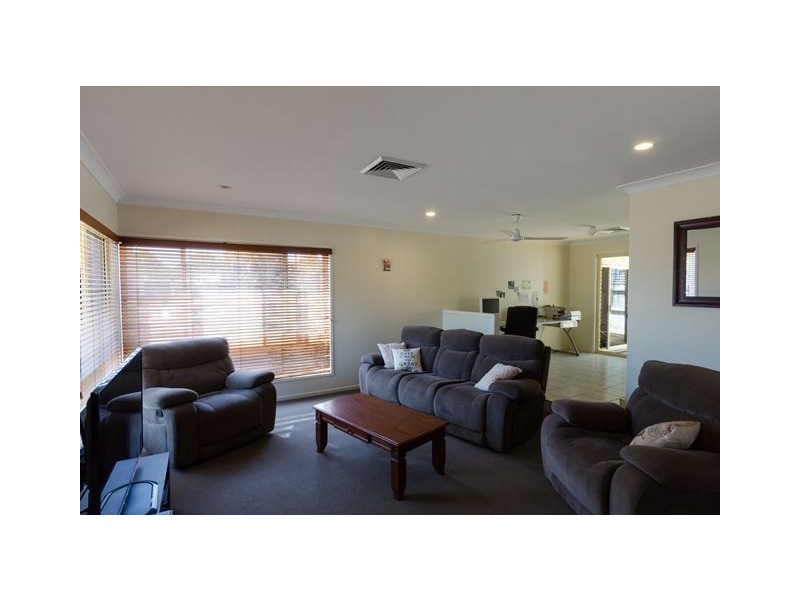 80 Pacific Drive, Blacks Beach QLD 4740