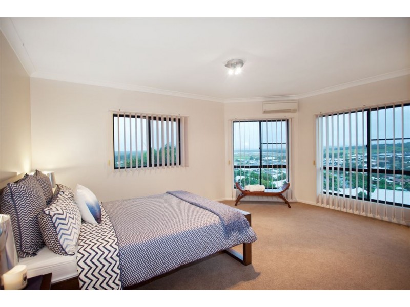 7 Rainbow Crescent, Blacks Beach QLD 4740