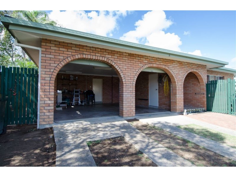 15 Holts Road, Beaconsfield QLD 4740