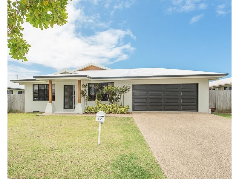 42 Stone Drive, Shoal Point QLD 4750