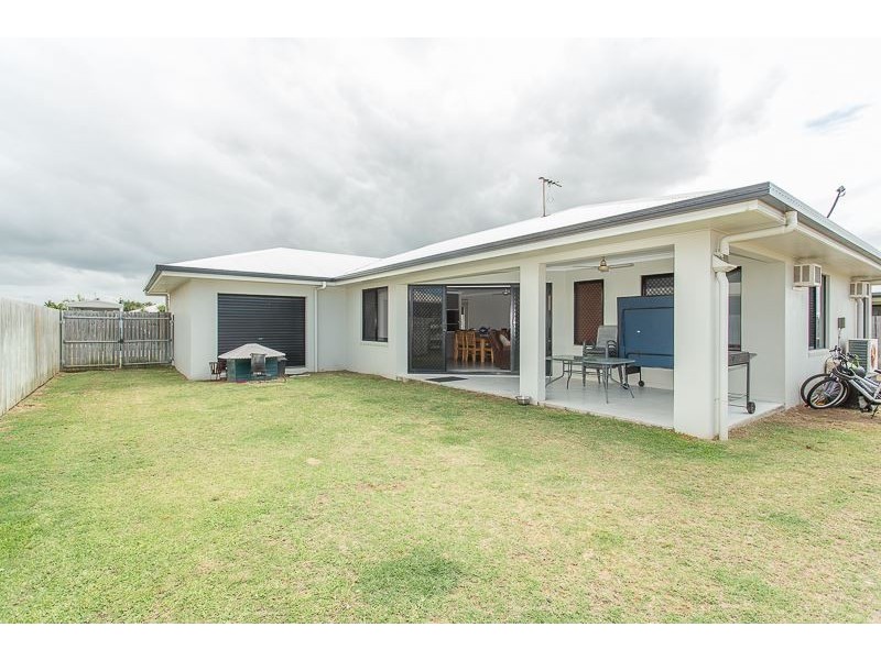 42 Stone Drive, Shoal Point QLD 4750