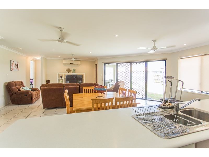 42 Stone Drive, Shoal Point QLD 4750