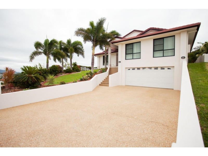 7 Rainbow Crescent, Blacks Beach QLD 4740