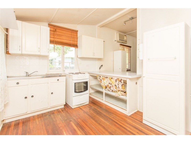 13 Zahmel Street, Finch Hatton QLD 4756