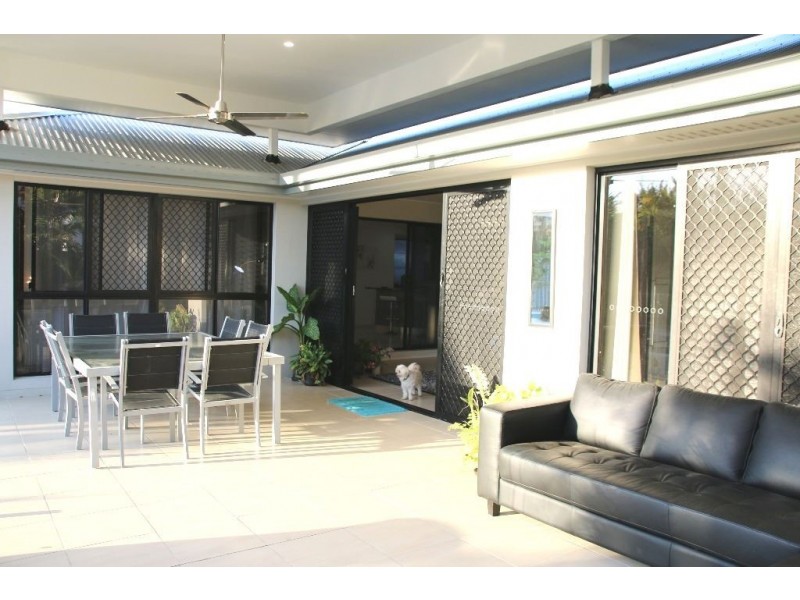 79 Pacific Drive, Blacks Beach QLD 4740