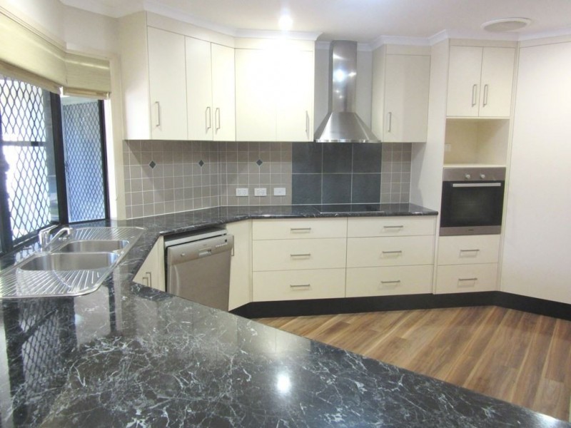 3 Dominique Drive, Glenella QLD 4740