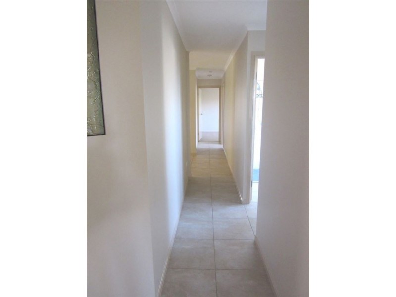 3 Dominique Drive, Glenella QLD 4740