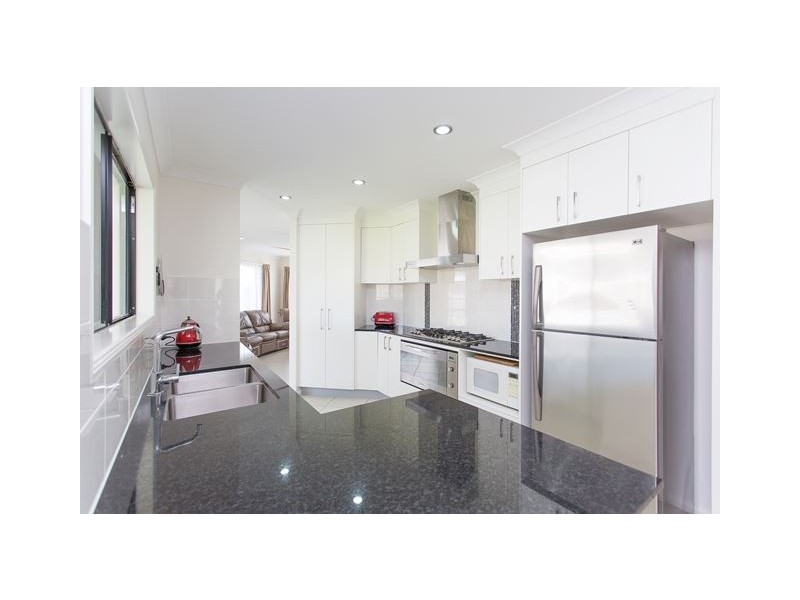 15 Lawrence Street, Walkerston QLD 4751