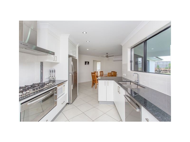 15 Lawrence Street, Walkerston QLD 4751