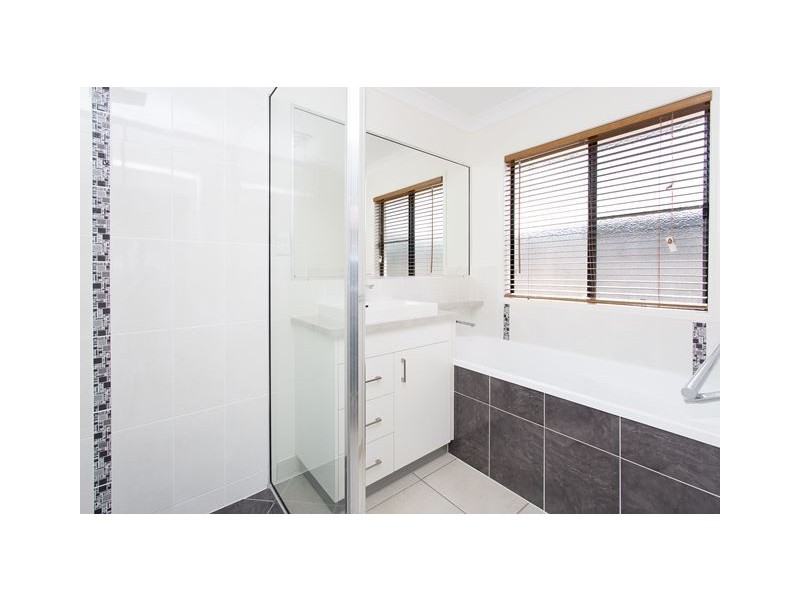 15 Lawrence Street, Walkerston QLD 4751