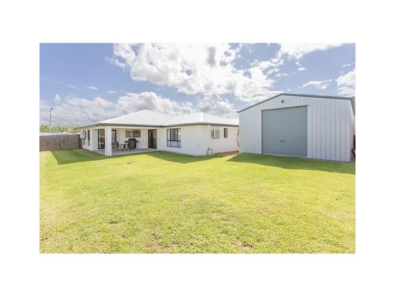 15 Lawrence Street, Walkerston QLD 4751