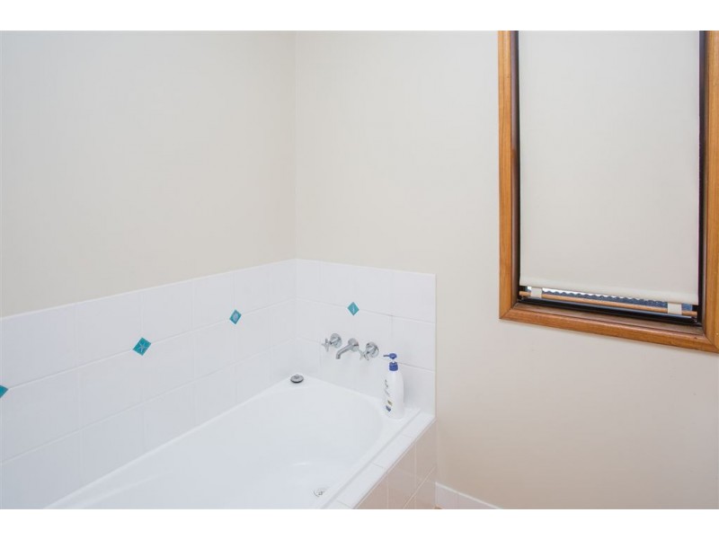 2/24 Denman Avenue, Shoal Point QLD 4750