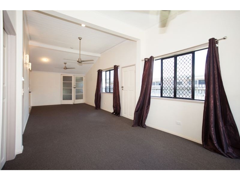19 Kate Street, East Mackay QLD 4740