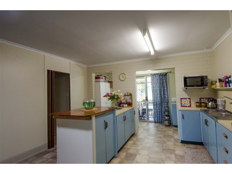 8 Pine Street, Andergrove QLD 4740