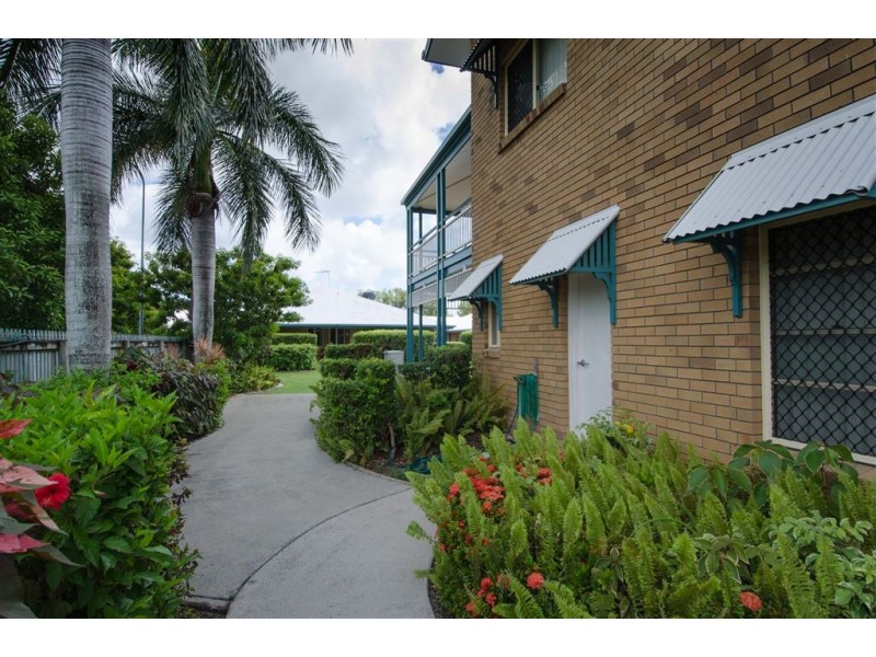 8/4 Don Wright Court, Andergrove QLD 4740
