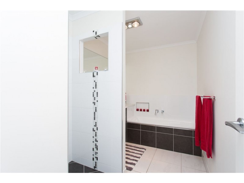 68 Zunkers Road, Hampden QLD 4741