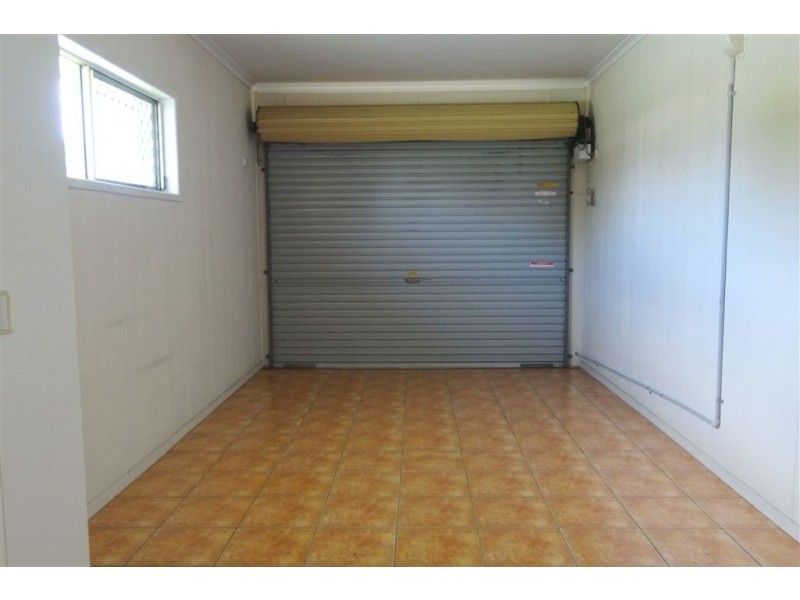 1/2 Sneyd Street, West Mackay QLD 4740