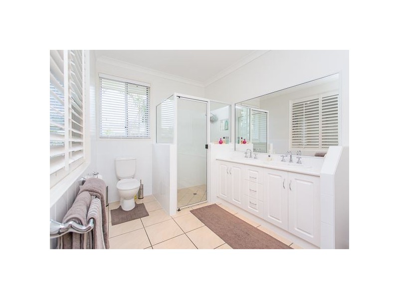 6 Eden Court, Glenella QLD 4740