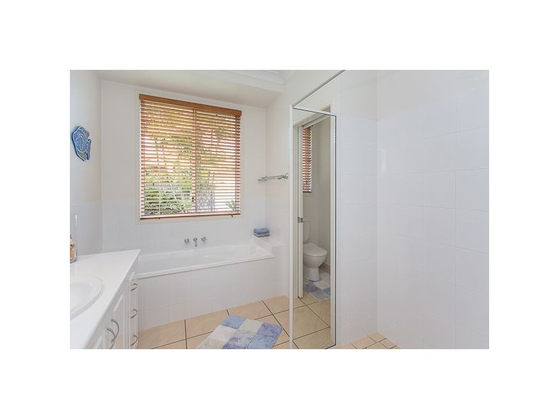 6 Eden Court, Glenella QLD 4740