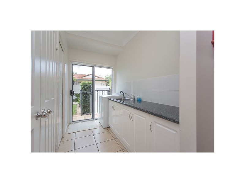 6 Eden Court, Glenella QLD 4740