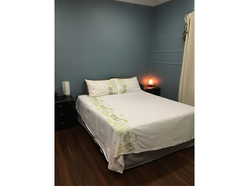 82 Bannister Street, South Mackay QLD 4740