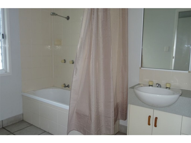 7/19 Shaw Street, Mackay QLD 4740