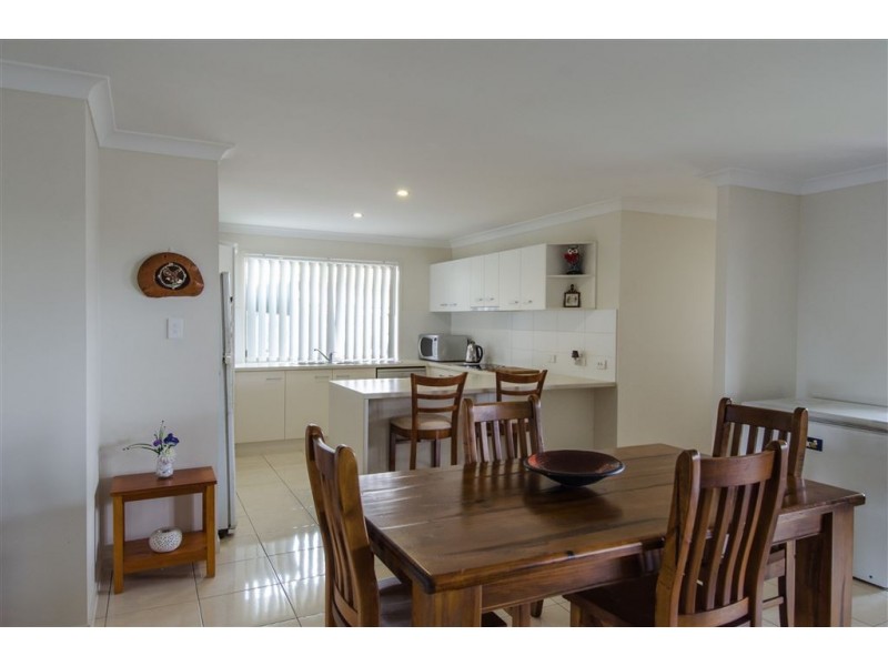 77 Scarborough Circuit, Blacks Beach QLD 4740