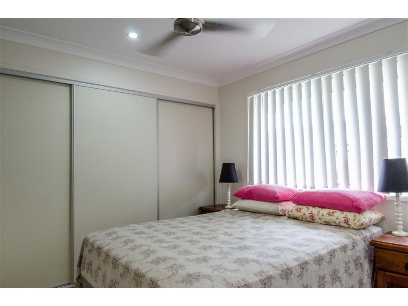 77 Scarborough Circuit, Blacks Beach QLD 4740