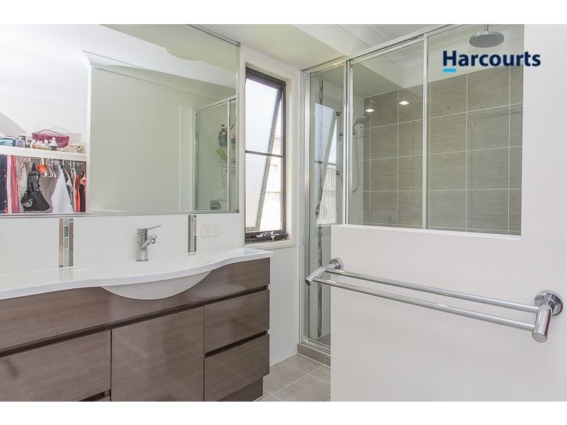 55 Montgomery Street, Rural View QLD 4740