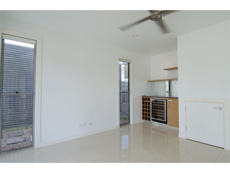 4/6-24 Belangason Way, Shoal Point QLD 4750