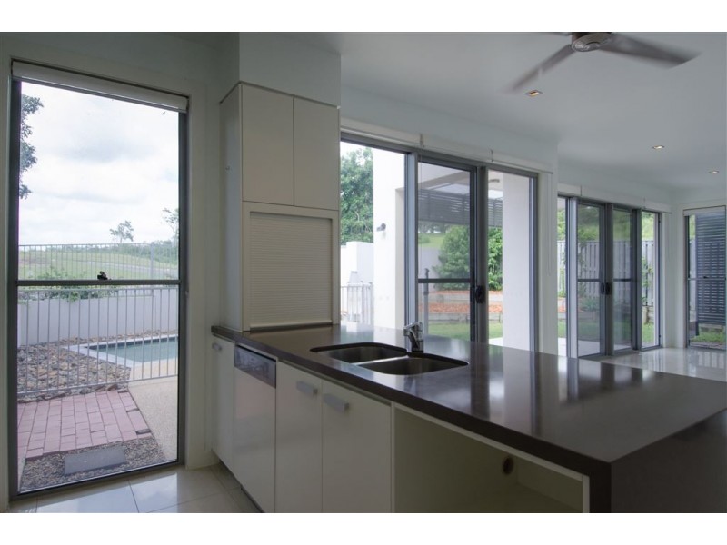 4/6-24 Belangason Way, Shoal Point QLD 4750