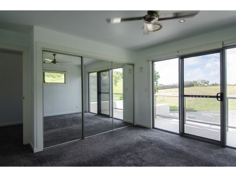 4/6-24 Belangason Way, Shoal Point QLD 4750